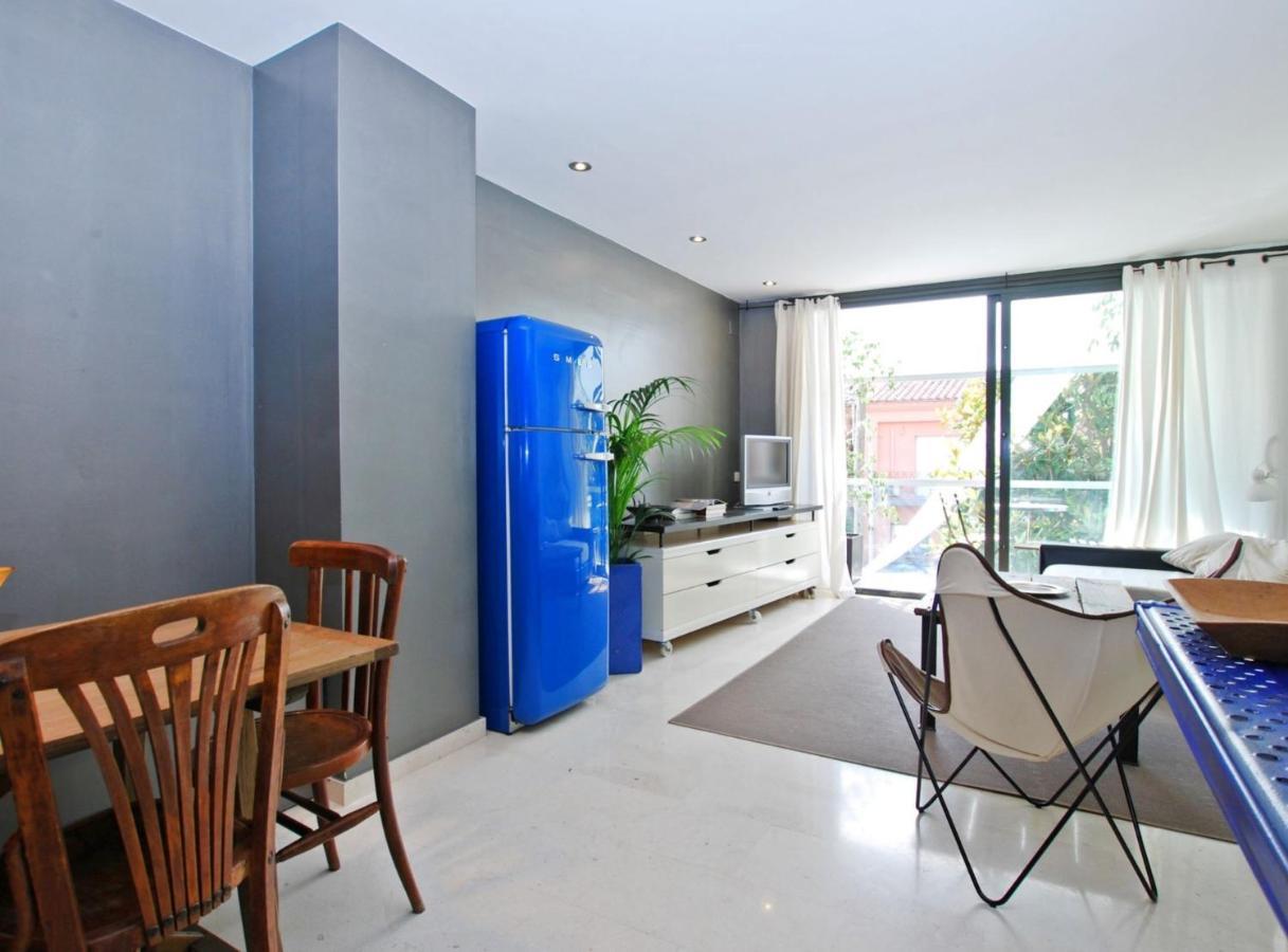 Blue Fridge Apartmen - Blue Fridge Apartmen - Ideal For Couples, Near Beach And Well Connected Apartment Vilassar De Mar Exterior foto