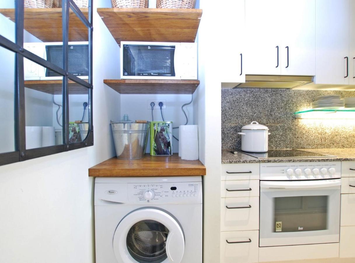 Blue Fridge Apartmen - Blue Fridge Apartmen - Ideal For Couples, Near Beach And Well Connected Apartment Vilassar De Mar Exterior foto