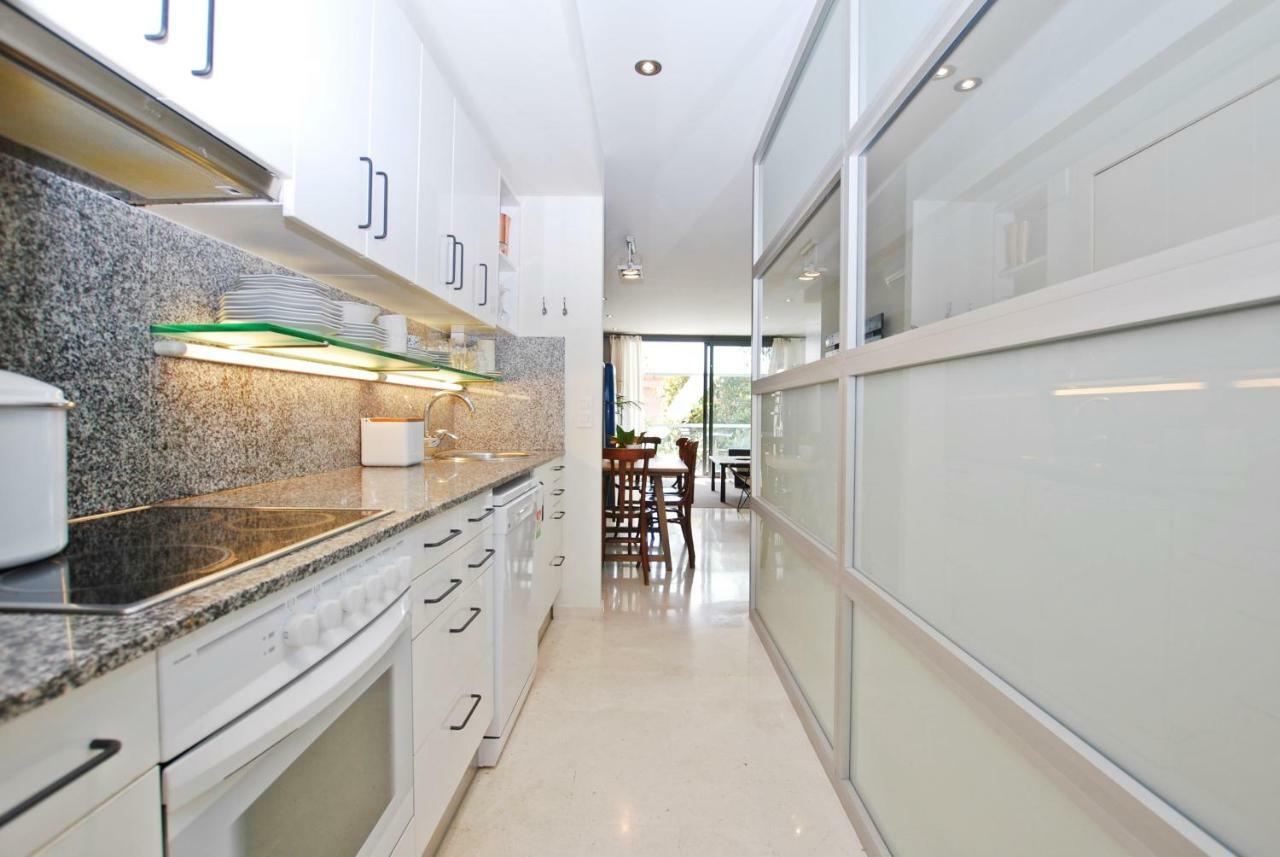 Blue Fridge Apartmen - Blue Fridge Apartmen - Ideal For Couples, Near Beach And Well Connected Apartment Vilassar De Mar Exterior foto