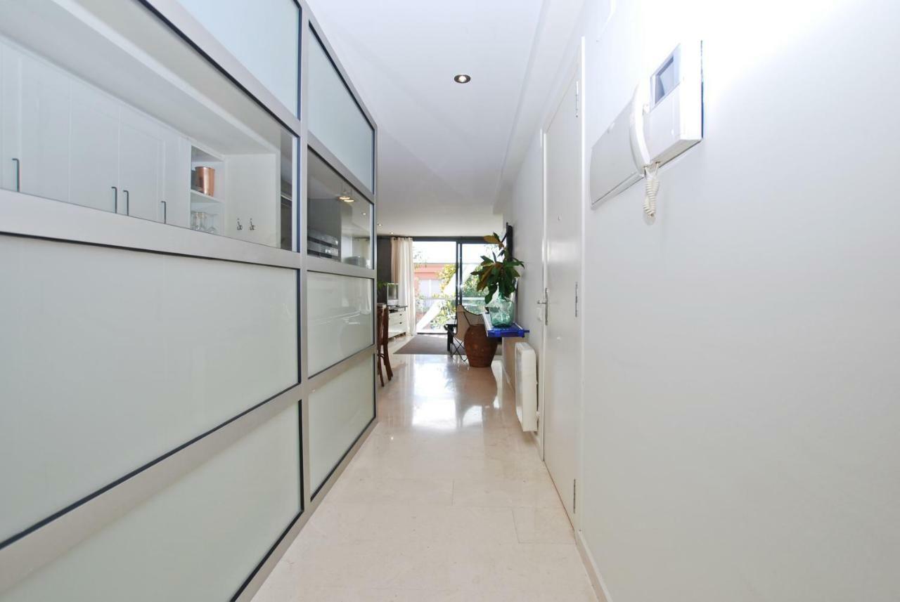 Blue Fridge Apartmen - Blue Fridge Apartmen - Ideal For Couples, Near Beach And Well Connected Apartment Vilassar De Mar Exterior foto