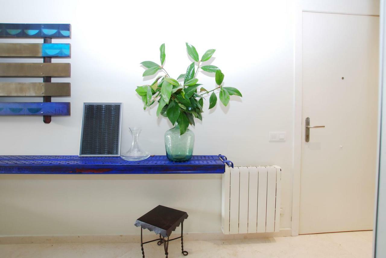 Blue Fridge Apartmen - Blue Fridge Apartmen - Ideal For Couples, Near Beach And Well Connected Apartment Vilassar De Mar Exterior foto