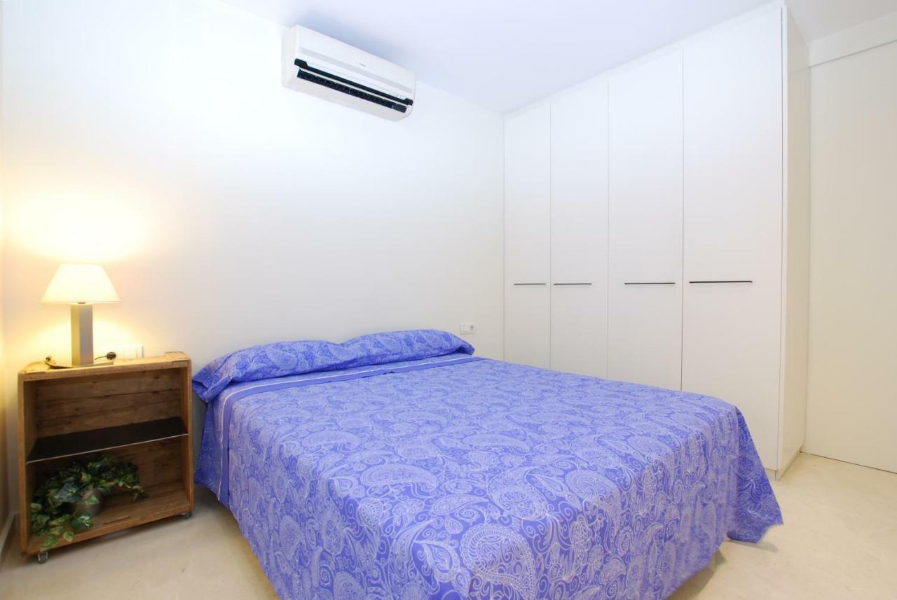 Blue Fridge Apartmen - Blue Fridge Apartmen - Ideal For Couples, Near Beach And Well Connected Apartment Vilassar De Mar Exterior foto